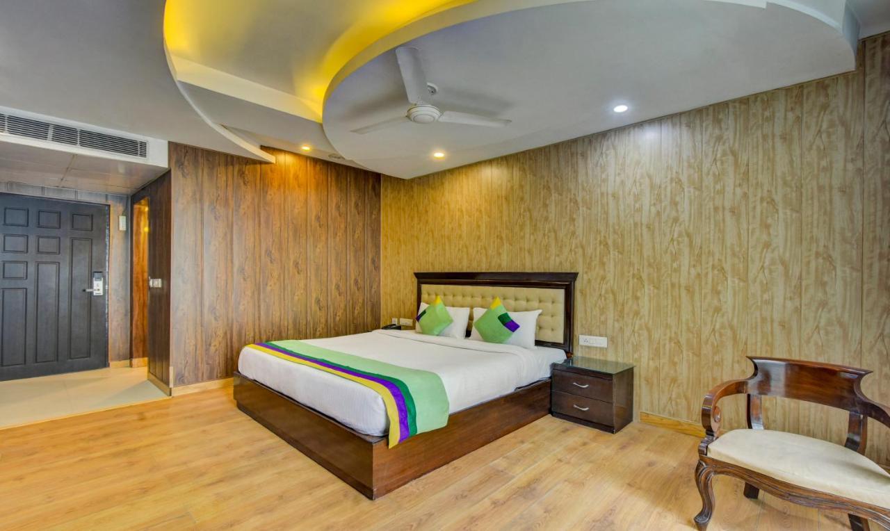 Treebo Elysee, Patel Nagar Dehradun Exterior photo