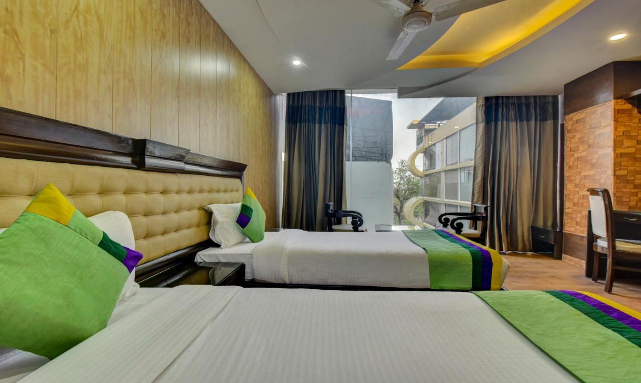 Treebo Elysee, Patel Nagar Dehradun Exterior photo