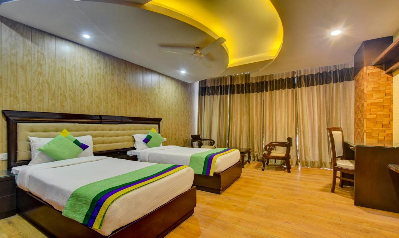 Treebo Elysee, Patel Nagar Dehradun Exterior photo